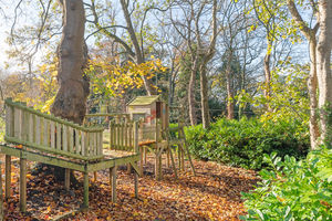 Photo 28- click for photo gallery